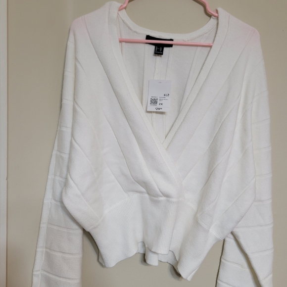 Forever 21 White V-Neck Sweater - Picture 2 of 6
